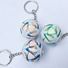 2026年世界杯足球钥匙扣，汽车包背包足球纪念吊坠，父亲节礼物，男友礼物，体育迷礼物，房间装饰，墙面装饰，金属墙饰，家居装饰，派对装饰，卧室装饰。 - 查看 9