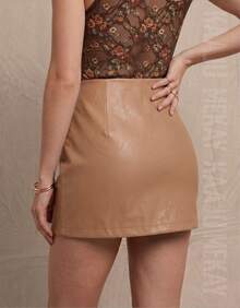 Women's Short Skirt, Faux Leather, High Waist, Cutouts, Night Party, Saint John's Day - Beis - Ver 2