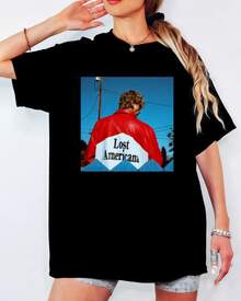 Lost Americana Photo Print T-Shirt, Retro Red Jacket & Blue Sky Design, Unisex Casual Style Top - Black - View 1