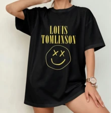 Louis Tomlinson Smile Logo Print T-Shirt | Gender Neutral Oversize Fan Shirt Black - Black - View 11