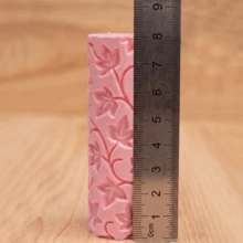 High-Precision Polymer Clay Texture Is Integrally Embossed On The Roller Surface. The Heart-Shaped Leaves Of Ivy Vines Overlap Layer Upon Layer, Presenting A Vivid And Three-Dimensional Overall Pattern. This Tool Requires No Manual Carving And Can Press Exquisite Embossed Textures For Ceramic, Pottery And Polymer Clay Works. - Plant Texture - View 5