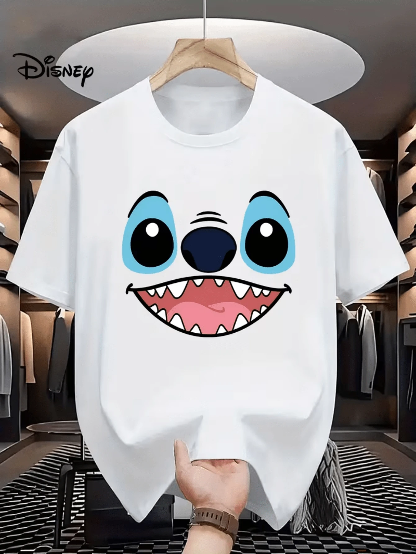 (Disney Licensed)Disney Lilo & Stitch Men's T-Shirt, Big Face Stitch Graphic Tee, Oversized Crew Neck Short Sleeve Casual Streetwear T-Shirt, Cute Stitch Smiling With All Teeth Showing Print Men's Summer Top, Disney Officially Authorized Men's Short-Sleeved T-Shirts, Mens Clothes, Men, Ropa De Hombre, Summer Clothes, Men Shirts, Graphic Tees, Disney Outfits Men, Graphic Tees, Camisetas Para Hombre, Camisas Para Hombre, Summer Outfits For Men, Father's Day Gift, Perfect Gift For Family And Friends, Which Are Necessary For Birthday Parties, Disney Shirts, Mens Clothes, Summer Clothes, Officially Licensed Disney T-Shirts, Disney Men's And Women's Spring/Summer Fashion Casual Short-Sleeve T-Shirts - 白色 - 查看 1