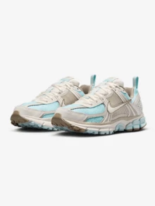 耐克（NIKE）新款 ZOOM VOMERO 5 运动训练跑步鞋 IB4698-411 - 彩色 - 查看 1