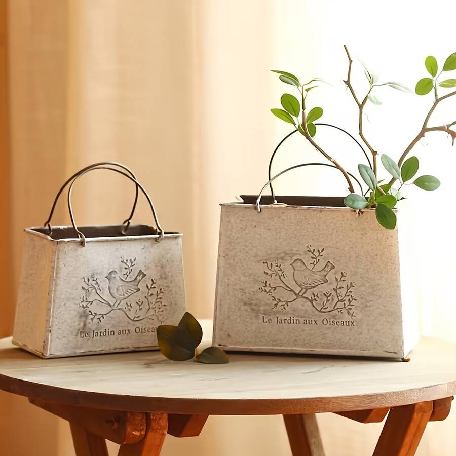 1 chậu hoa làm từ bao tải thiếc cũ - in hình hoa và chim, bình cắm hoa bằng sắt rèn chắc chắn, trang trí trong nhà/ngoài trời cho vườn, ban công, sân thượng, hiên nhà. - chậu hoa - Xem 1