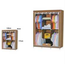 Clothing Racks - Voir 2