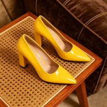 Chunky Heeled Pointed-Toe Shoes In Multiple Colors, Glossy Patent Leather, Low-Cut, Versatile And Elegant Women's Shoes. - vàng nhạt - Xem 4