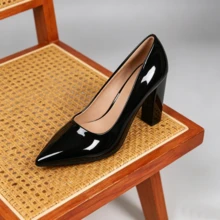 Zapatos de tacón grueso con punta puntiaguda en múltiples colores, de cuero patentado brillante, de corte bajo, versátiles y elegantes para mujeres. - Negro - Ver 5