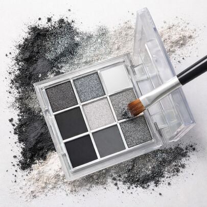 K'APEINE Paleta de sombras de ojos de 9 colores negro, blanco, gris y ahumado, sombras de ojos mate y con brillo de doble textura de tonos fríos, estilo punk gótico europeo y americano, fácil de usar para principiantes, altamente pigmentado y de larga duración, para uso diario y escénico