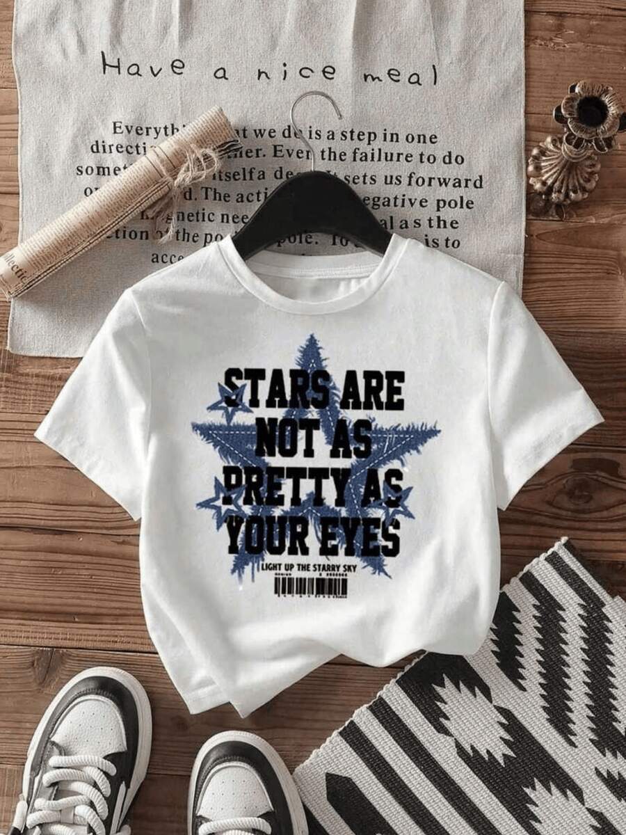 Estrella azul simboliza la belleza interior que supera el brillo del cielo transmitiendo un mensaje de confianza y luz que inspira cada mirada camiseta de mujer casual moderna cómoda para diario - Blanco - Ver 1