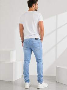 Men's Traditional Straight Jeans With Lycra - Light Wash - View 3