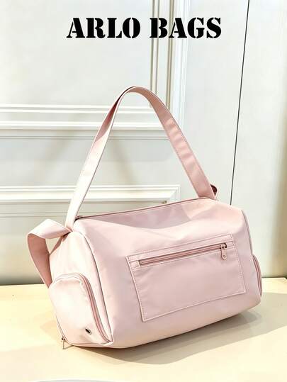 Şık Açık Pembe Naylon Seyahat Çantası, Geniş Kapasiteli, Minimalist Düz Renk Tasarım, Hafif ve Dayanıklı. Çok Fonksiyonlu Günlük ve Seyahat Çantası, İşe Gidip Gelme, Alışveriş, Seyahat, Spor, Okul ve Diğer Durumlar İçin Uygundur.