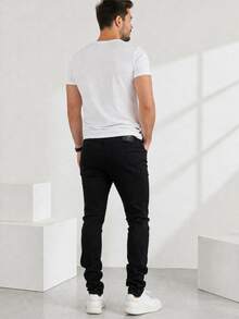 Men's Traditional Straight Jeans With Lycra - Black - View 2