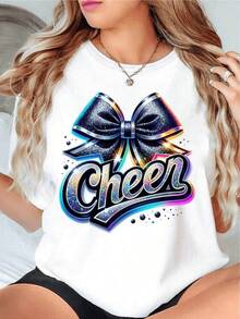Large, Shiny Bow With A Metallic Effect That Reflects Positive Energy And Joyful Enthusiasm In Every Movement, With Luminous Tones That Evoke Confidence And Elegance. A Modern, Casual Women's T-Shirt For Cheerful And Comfortable Days. - 白色 - 查看 8