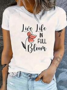 Flor roja que simboliza la fuerza interior y el deseo de vivir plenamente rodeada de energía positiva y optimismo con frase inspiradora que invita a florecer cada día camiseta de mujer casual moderna cómoda para uso diario - Blanco - Ver 1