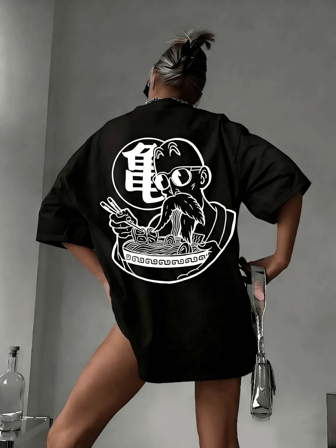 Women's Round Neck Printed Short Sleeve T-Shirt, Casual Loose Fit, Super Soft & Comfortable Fabric, Ins Street Fashion Style, Classic All-Match Graphic Tee, Breathable Lightweight Daily Basic Top, Perfect For Daily Wear, Casual Vacation, Office Commute, Outdoor Going Out, Weekend Gathering, Shopping And Leisure Activities, Ladies Oversized Casual Pullover T-Shirt - 黑色 - 查看 1
