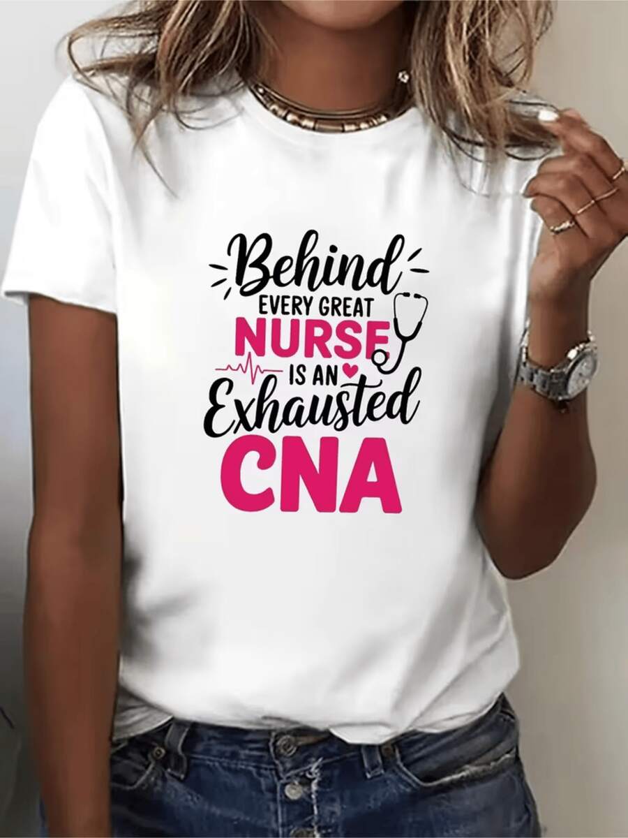 Mensaje inspirador que celebra el esfuerzo y el corazón de las trabajadoras sanitarias mostrando con letras artísticas y un estetoscopio la conexión entre la vocación y la entrega camiseta de mujer casual cómoda ideal para uso diario - Blanco - Ver 1