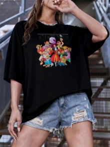 Colorful Pirates Celebrating The Adventure Of The Sea With Vibrant Outfits And Playful Gestures That Evoke Bravery And Fantasy. Comfortable, Modern, Casual Women's T-Shirt For Everyday Wear. - 黑色 - 查看 6