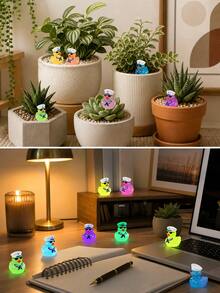 10 chú vịt cao su nhỏ phát sáng kiểu thủy thủ - Vịt mini bằng nhựa, thích hợp cho bể cá, bể nuôi bò sát, trang trí tiệc sinh nhật, trưng bày chủ đề hàng hải - Trang trí giải trí trong nhà và ngoài trời - Kính râm phát sáng trong bóng tối với hình chú vịt vàng nhỏ. - Xem 6