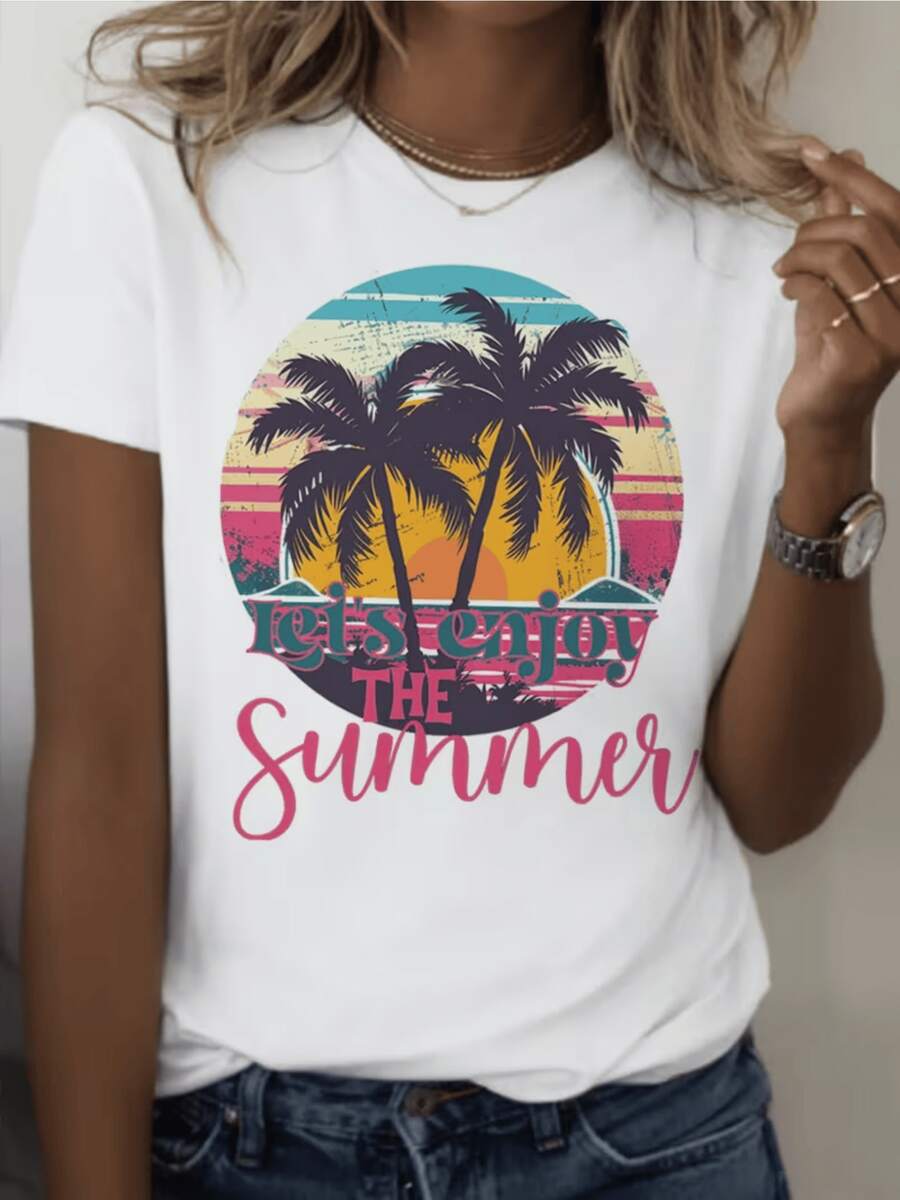 Palmeras frente a un atardecer tropical con tonos rosados y dorados que transmiten libertad alegría y deseo de disfrutar días cálidos junto al mar camiseta de mujer casual cómoda para verano - Blanco - Ver 1