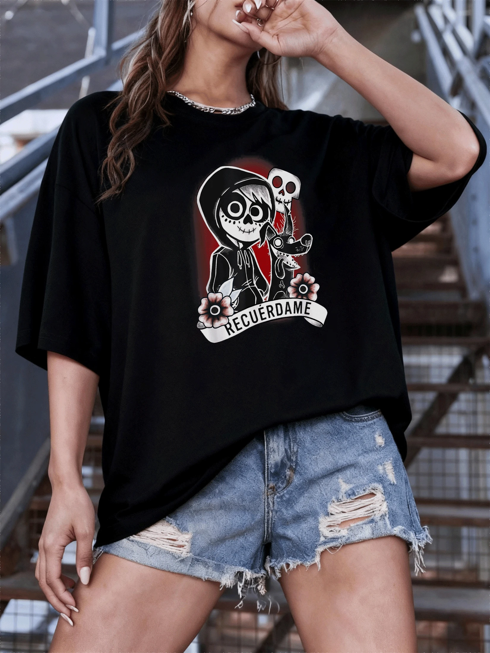 Symbolic Figure Representing The Connection Between Life And Memory With A Smiling Young Skull In A Sweatshirt Next To His Dog On A Red Background With Flowers And Text Recalling The Value Of The Soul. Modern Casual Women's T-Shirt - 黑色 - 查看 1