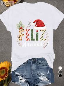 Texto festivo con letras coloridas que forman la frase Feliz Navidad acompañado de ramas verdes y gorro rojo de Santa evocando alegría navideña en cada detalle camiseta de mujer casual cómoda para celebración invierno - Blanco - Ver 8