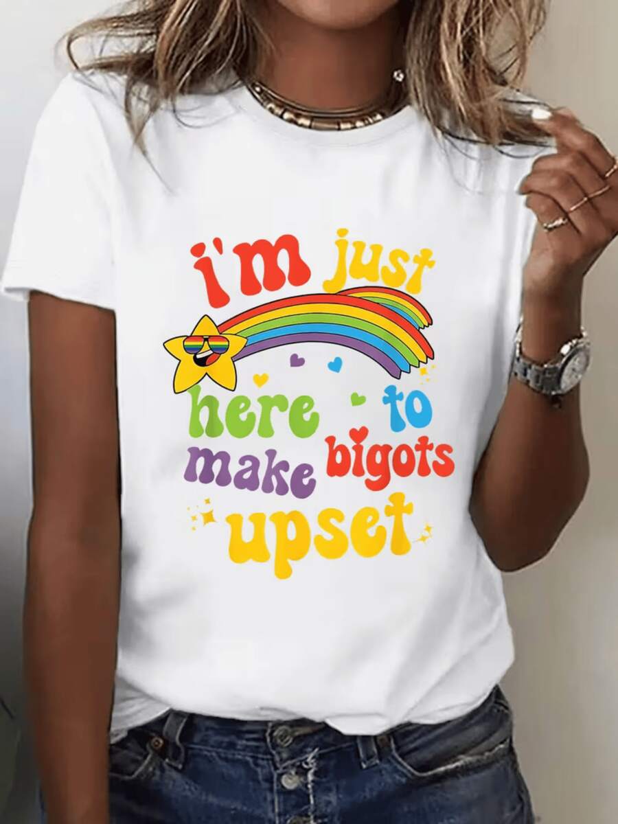 Bright Rainbow With A Positive Message Celebrating Diversity And Joy, Showcasing A Free And Courageous Spirit Against Intolerance. Fun And Comfortable Casual Women's T-Shirt. - 白色 - 查看 1