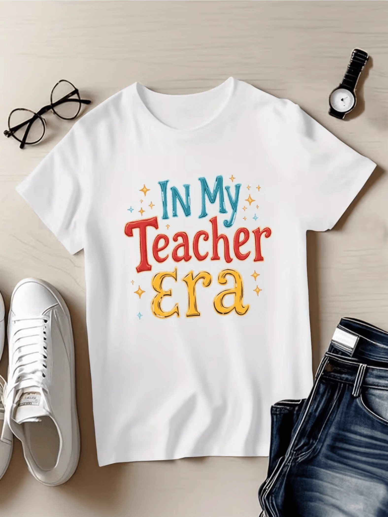 A Motivational Phrase That Joyfully Celebrates The Passion For Teaching And The Pride Of Fully Living The Educational Vocation With Positive Energy And Fun. Comfortable And Modern White Casual Women's T-Shirt - 白色 - 查看 1