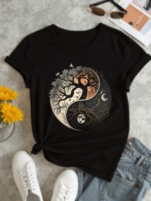 Símbolo del equilibrio entre la luz y la oscuridad con árboles que unen la vida y la noche formando una conexión espiritual con el cosmos y la naturaleza camiseta de mujer casual cómoda para uso diario - Negro - Ver 8