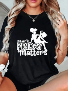 Figura femenina moderna sosteniendo una bolsa de compras que refleja entusiasmo por las ofertas y energía positiva del viernes con mensaje motivador divertido actualizado para amantes de la moda camiseta de mujer - Negro - Ver 8