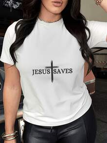 A Central Cross Symbolizing Hope And Faith With A Positive Spiritual Message That Inspires Confidence And Eternal Love. A Modern And Comfortable Women's T-Shirt For Everyday Wear. - 白色 - 查看 1