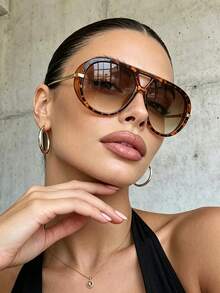 1pc New Summer Fashion Glasses, Retro Bohemian Metal Frame Large Square Leopard Print & Khaki Glasses, Elegant Daily Accessory, Suitable For Street Style, Runway, Beach Vacation - 1pc Aviator  Leopard Print - View 6