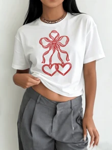 Camiseta de tela suave con un atractivo estampado de corazones. |   Camiseta casual de manga corta y cuello redondo para mujer, ideal para primavera y verano, sencilla y elegante. - Blanco - Ver 7