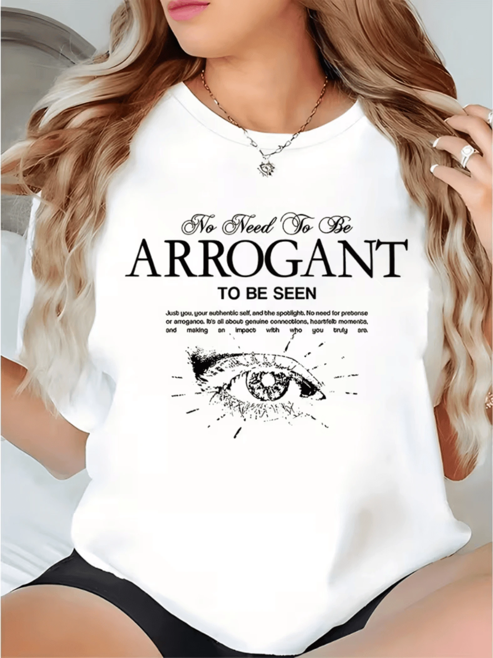Ojo artístico que simboliza la introspección y la confianza interior mostrando un mensaje profundo sobre autenticidad y conexión sincera con los demás camiseta de mujer casual moderna cómoda y versátil - Blanco - Ver 1