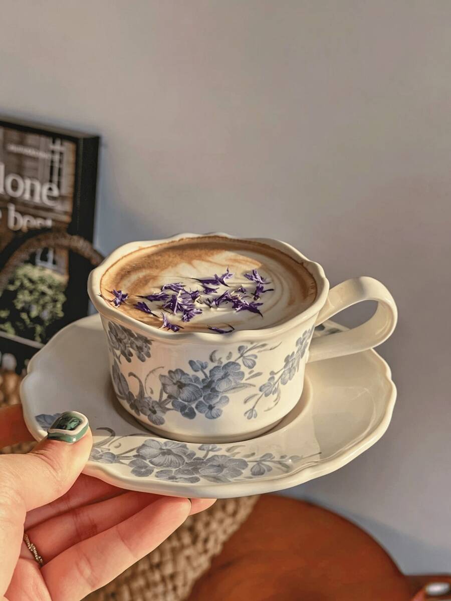 一套优雅复古蓝色马鞭草陶瓷杯碟，高品质下午茶/咖啡杯碟，浪漫拿铁杯碟，茶杯和甜点盘，适合居家、餐厅、聚会、送礼、派对等场合。