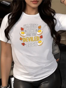 Autumn Leaves And Golden Eggs Symbolize Family Warmth And The Joy Of Sharing Unique Moments With Festive Humor. Comfortable And Fashionable Casual Women's T-Shirt - 白色 - 查看 8