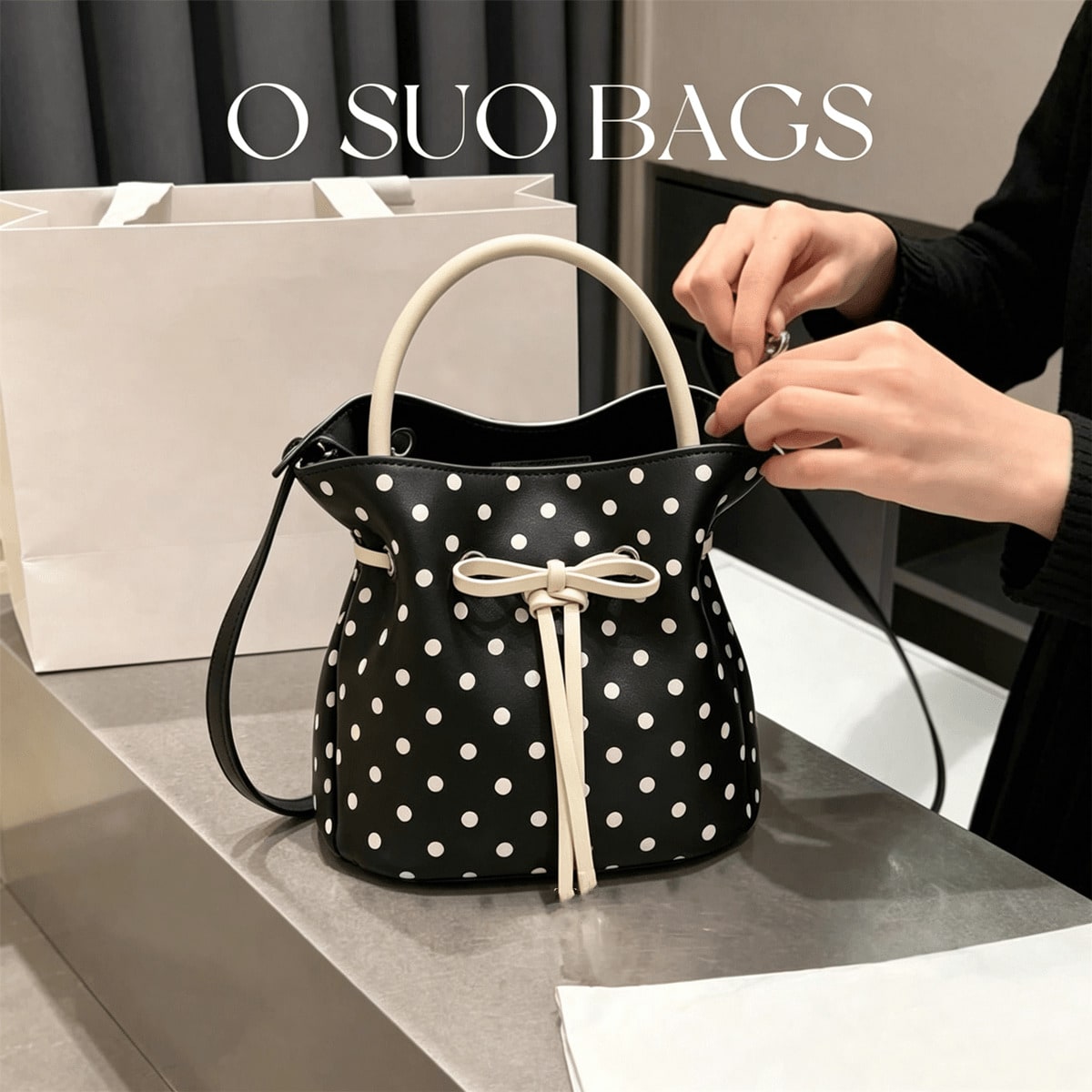 Bolso de cubo mini de primavera/verano, bolso de mano con cordón a lunares blancos, bolso cruzado de estilo nicho de diseño único con decoración d