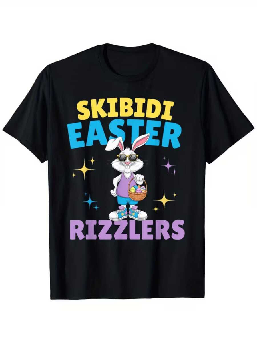 Conejo con gafas sosteniendo una canasta llena de huevos coloridos rodeado de destellos brillantes que transmite alegría y espíritu festivo de Pascua camiseta de mujer casual divertida para celebración y uso diario - Negro - Ver 1