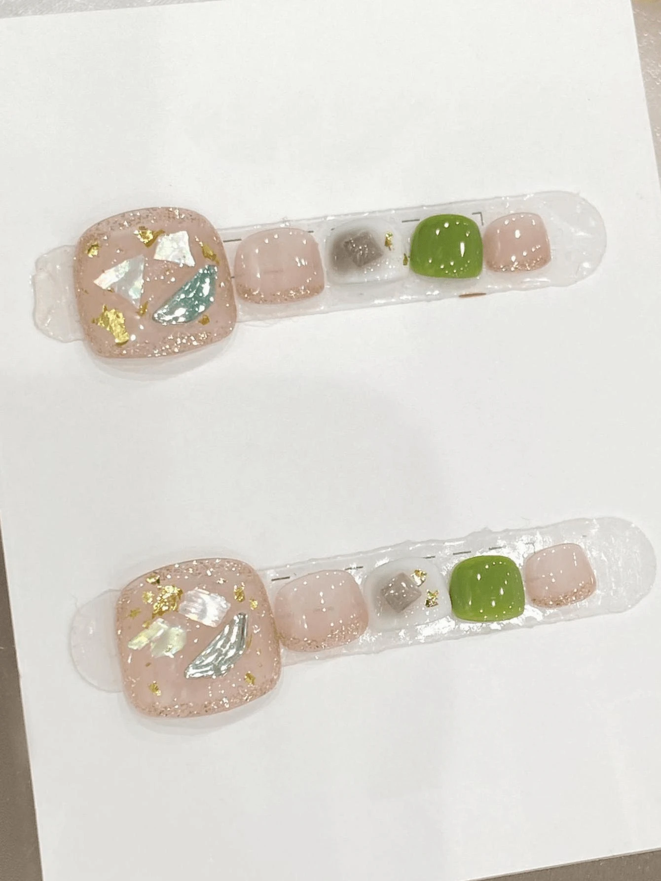 10片手工穿戴式腳趾甲片,適合派對與日常佩戴,易於佩戴,適用於女孩與女性的節日派對、音樂節,情人節、母親節禮物 - 淺粉色 - 查看 1