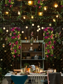 Nejlue Artificial Flowers/Plants1111 Home & Living 1/2支紫色仿真玫瑰藤蔓花，春季玫瑰装饰，悬挂式花卉，适用于家居装饰、房间装饰、墙面装饰、婚礼拱门、卧室、桌面、生日派对、花园、室内外装饰，春夏季节适用。 - 紫色 - 查看 7