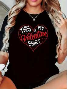 Red Heart With A Romantic Phrase That Conveys Love, Joy, And Positive Energy, Ideal For Celebrating Valentine's Day. A Modern, Comfortable, And Attractive Casual Women's T-Shirt. - 黑色 - 查看 1