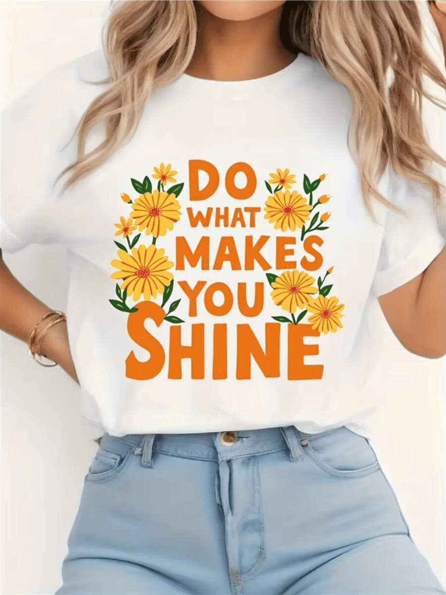 Frase motivadora rodeada de flores amarillas que transmiten energía alegría y optimismo inspirando confianza y positividad cada día camiseta de mujer casual cómoda moderna - Blanco - Ver 1
