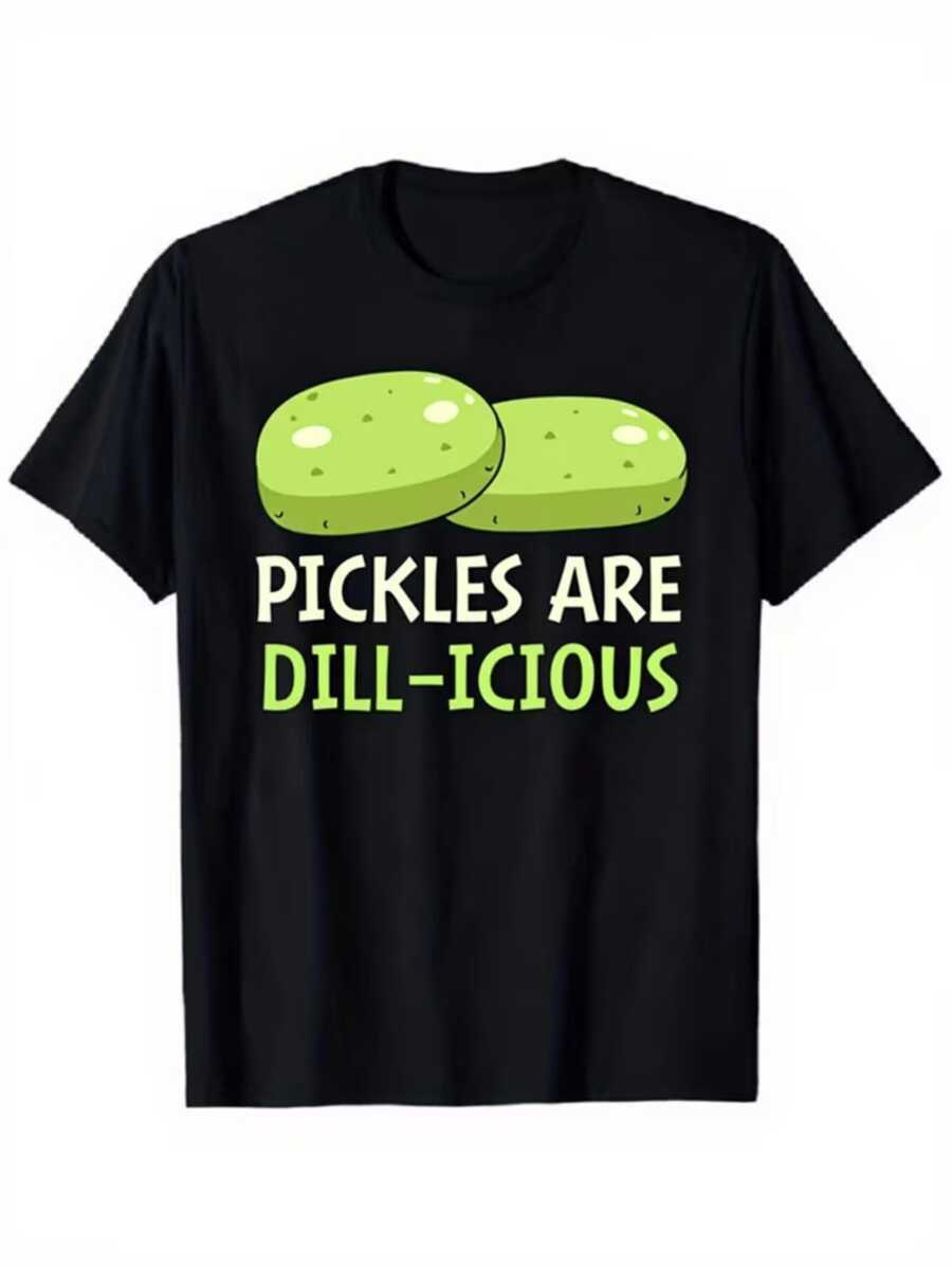 Dos rodajas de pepinillos verdes brillantes con texto divertido que celebra su sabor fresco y juguetón ideal para mujeres alegres camiseta de mujer casual cómoda y moderna - Negro - Ver 1