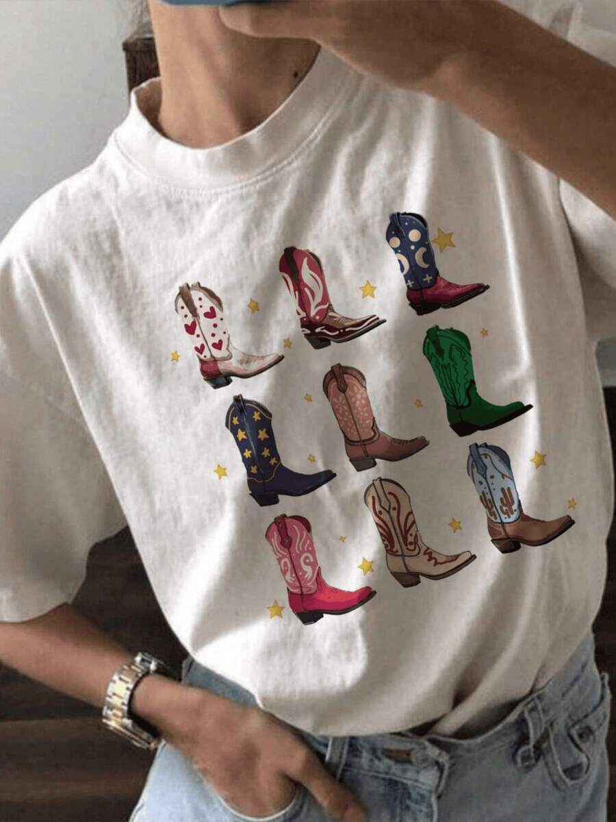 Colorful Cowboy Boots With Hearts, Stars And Moon That Evoke The Freedom Of The Western Spirit And The Joy Of Bohemian Style; Comfortable And Modern Casual Women's T-Shirt - 白色 - 查看 1