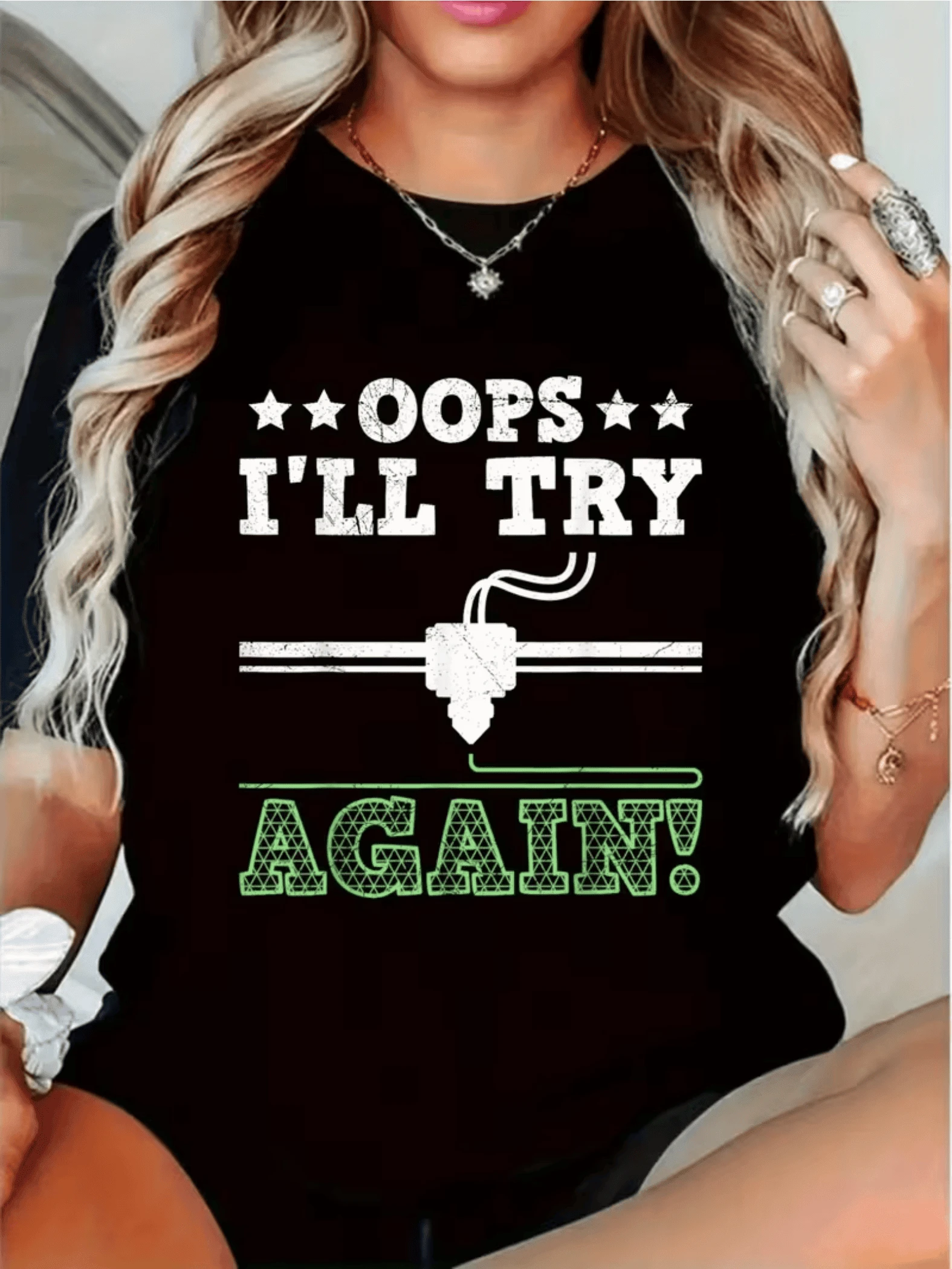 Motivational Phrase With Stars That Expresses A Positive Spirit And Humor When Facing Mistakes, Showing Energy To Try Again. Women's Casual T-Shirt, Modern And Comfortable For Everyday Wear - 黑色 - 查看 1