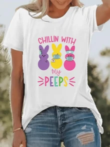 Three Colorful Bunnies Wearing Medical Masks Represent Friendship And Care With A Cheerful And Optimistic Spirit. Fun Casual Women's T-Shirt Ideal For Leisure Time - 白色 - 查看 1
