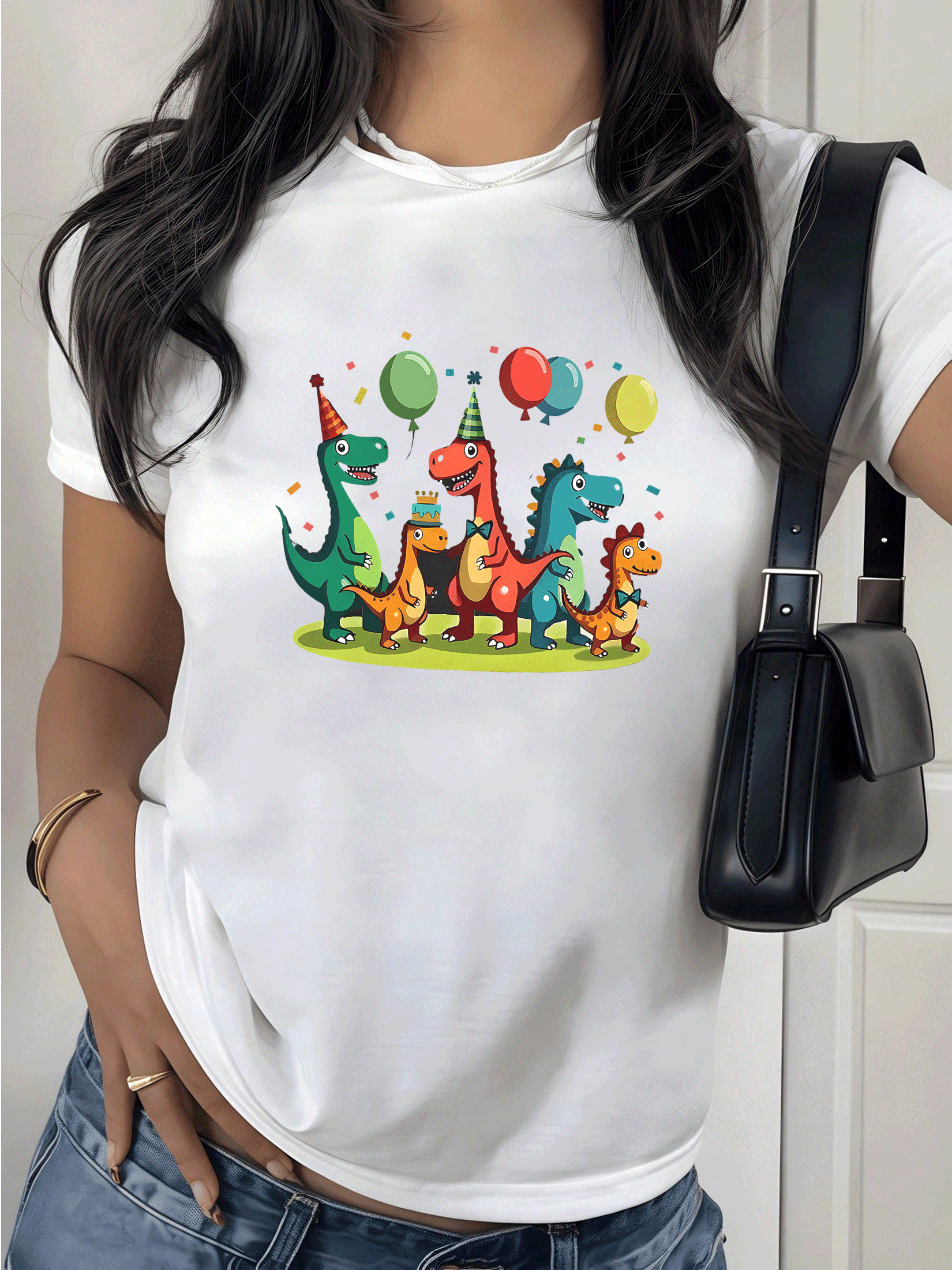 Camiseta de mujer con estampado de dinosaurios festivos,globos y confeti.Diseño original y divertido para un look casual y moderno.Comodidad y estilo. Camiseta Y2k - Blanco - Ver 1