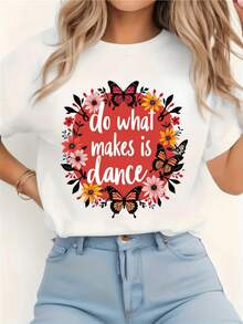 Mariposas coloridas rodeadas de flores simbolizan libertad alegría y energía positiva inspirando movimiento y confianza en cada paso camiseta de mujer casual cómoda perfecta para uso diario - Blanco - Ver 1
