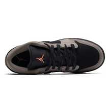 Nike JordanAir Jordan 1 SE 舒適貼合GS 低筒 籃球鞋 棕黑 男女同款 - 黑棕 - 查看 5
