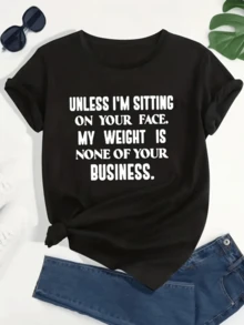 A Fun Phrase That Conveys Confidence And An Independent Attitude, Reminding Everyone That Each Person Decides About Their Own Body. A Modern, Casual Women's T-Shirt For Everyday Wear. - 黑色 - 查看 8
