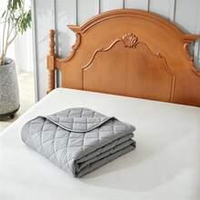 1pc Oversized Lightweight Soft Quilted Bed Cover, Thin Bedspread For Double Bed, All Season Bedding, Spring & Summer - Rhombus - Gray - View 2